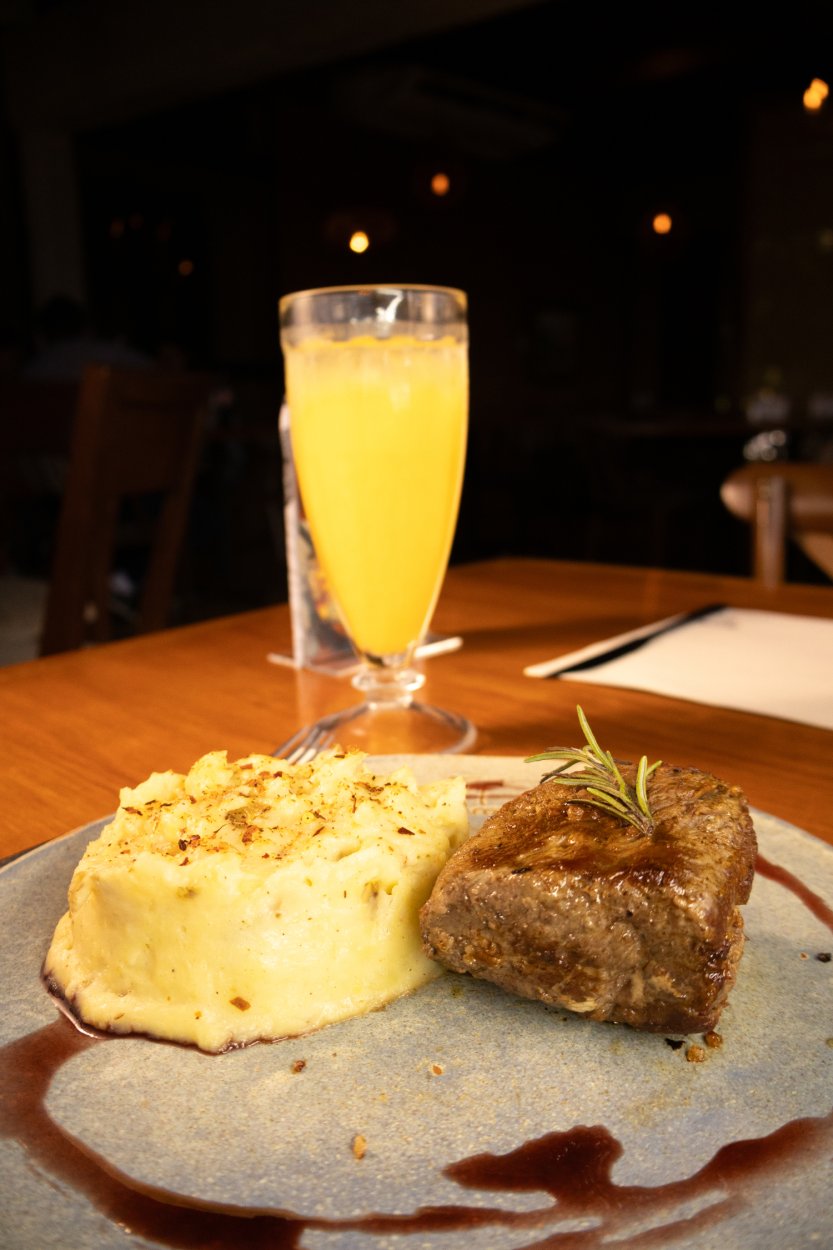 Ojo de Bife con puré rústico